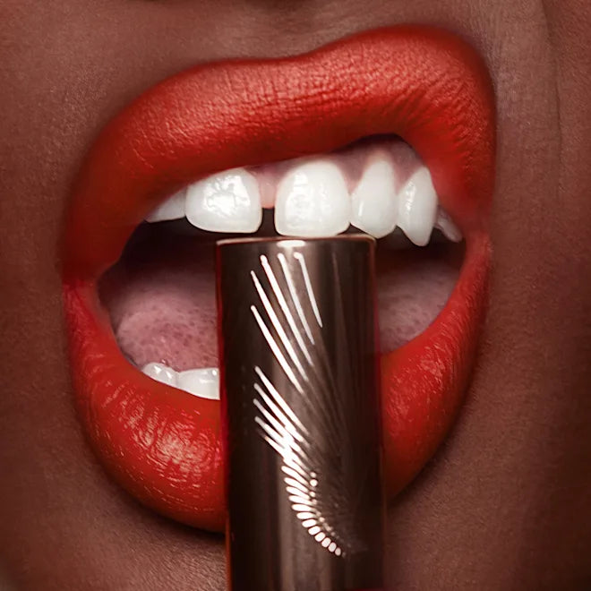Charlotte Tilbury Airbrush Flawless Lip Blur 6.8ml – Matte Liquid Lipstick