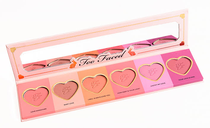 Too Faced Love Flush Long Lasting 16 Hour Blush Wardrobe Palette
