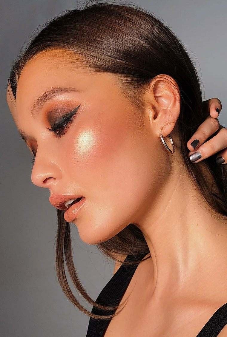 Maybelline Master Chrome Metallic Highlighter –Face Highlighter