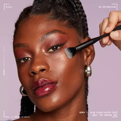 NYX Professional Makeup Born to Glow Icy Highlighter – Shimmering Face Highlighter