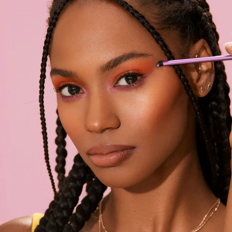 Real Techniques Artist Essentials Makeup Brush Set – Foundation, Contour, Highlighter, Blush, Liner & Lip Brushes