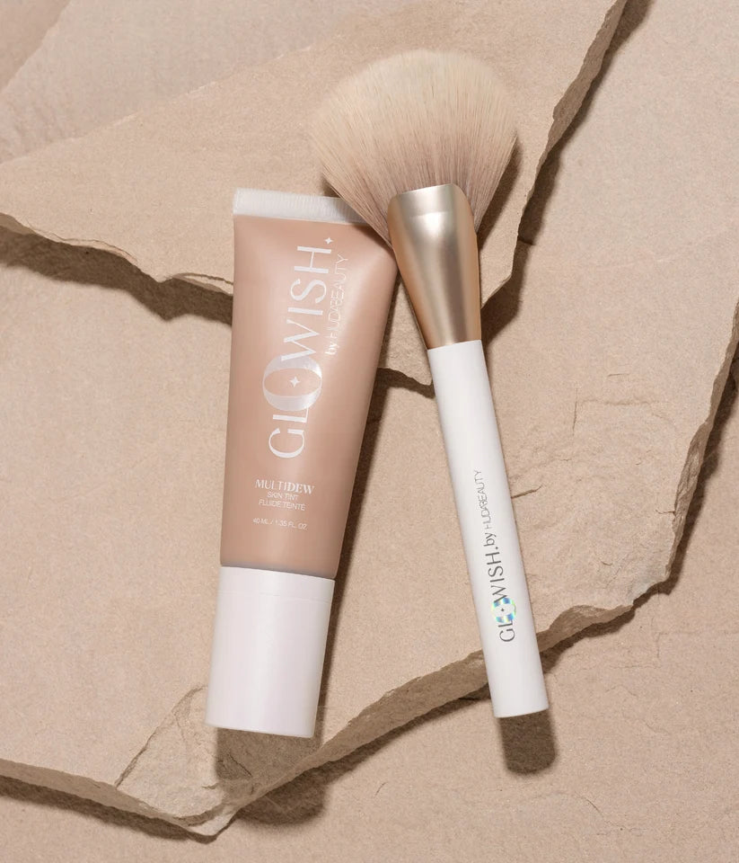 GLOWISH by Huda Beauty Face Brush – Flawless Makeup Application Brush
