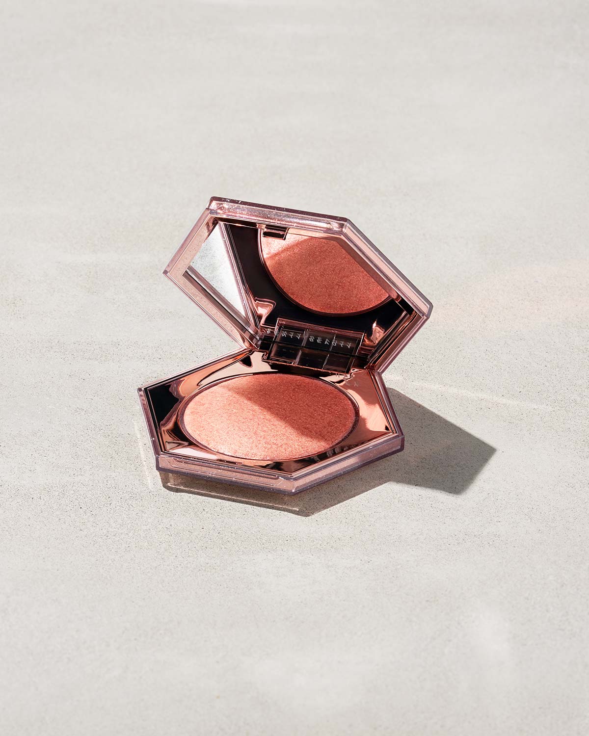 FENTY BEAUTY - Diamond Bomb All-Over Diamond Veil 0.28OZ